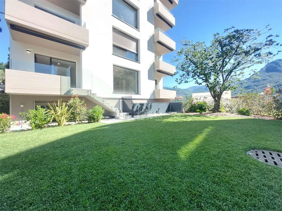 2692_Canobbio, 4.5 locali ristrutturato con giardino privato