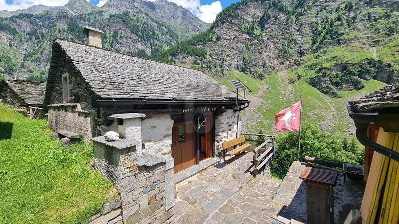 TRA LA NATURA, CON VISTA SUL PAESAGGIO