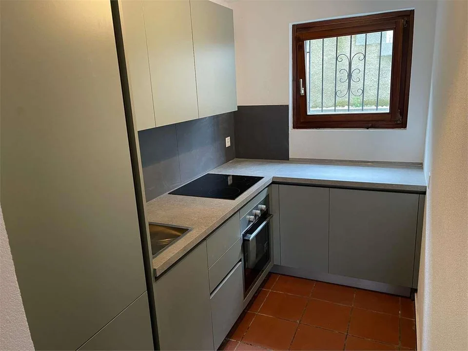 Villa bifamiliare immersa nel verde con vista panoramica