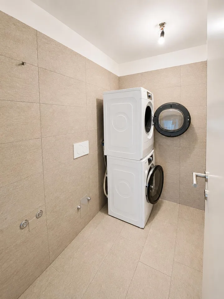 Manno_Elegante 2.5 locali con ampio patio privato al piano terra – foto 7 di 9