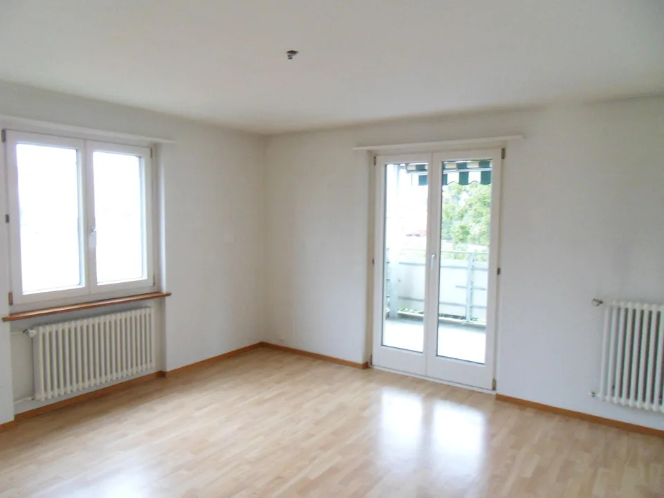 Gemütliche und helle 3-Zimmerwohnung im 1. OG