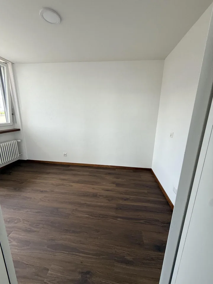 Appartement en attique spacieux de 5,5 pièces au cœur de Kloten