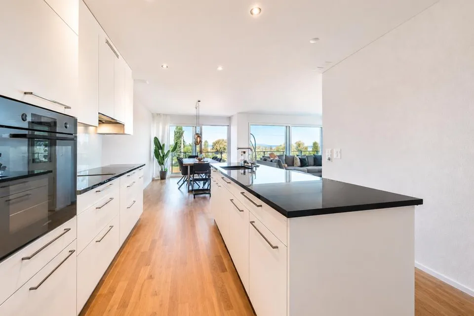 Moderne Eigentumswohnung mit Seeblick und Minergie-Standard
