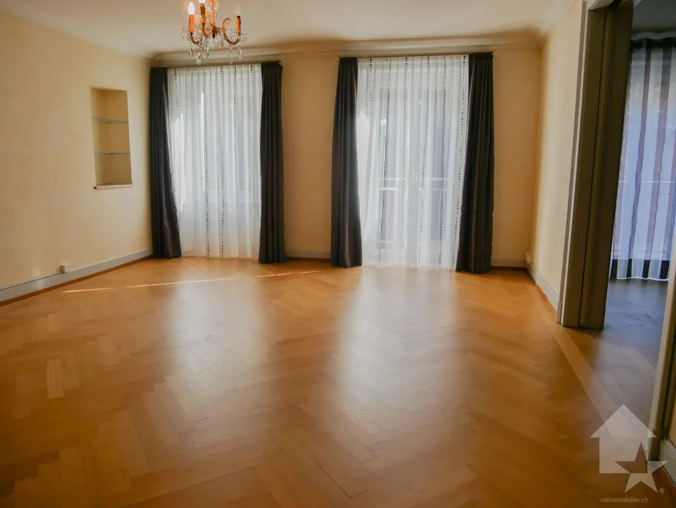 Appartement spacieux avec potentiel
