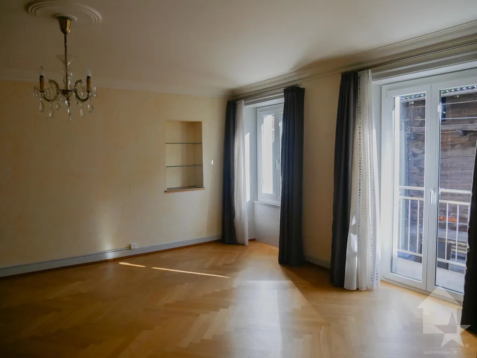 Appartement spacieux avec potentiel