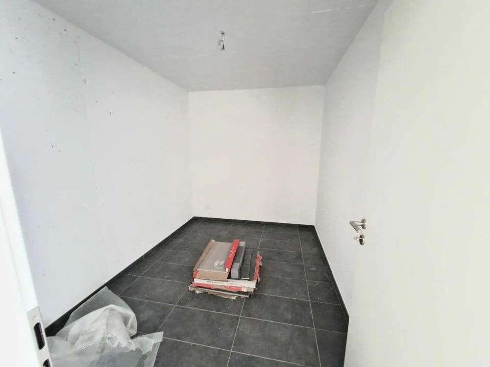 Vente à Cugnasco - Nouvelle maison unifamiliale de 5,5 pièces avec jardin privé – photo 8 sur 30