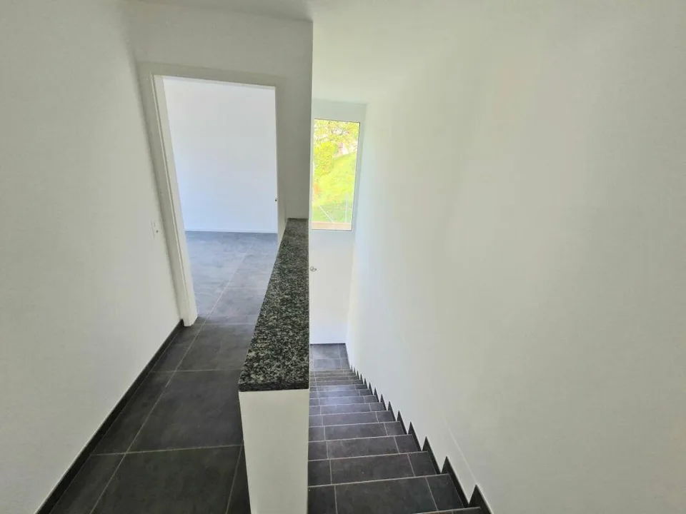 Vente à Cugnasco - Nouvelle maison unifamiliale de 5,5 pièces avec jardin privé – photo 17 sur 30