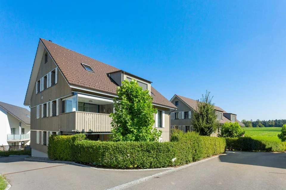 Grosszügige und moderne Dachgeschosswohnung – Foto 12 von 13