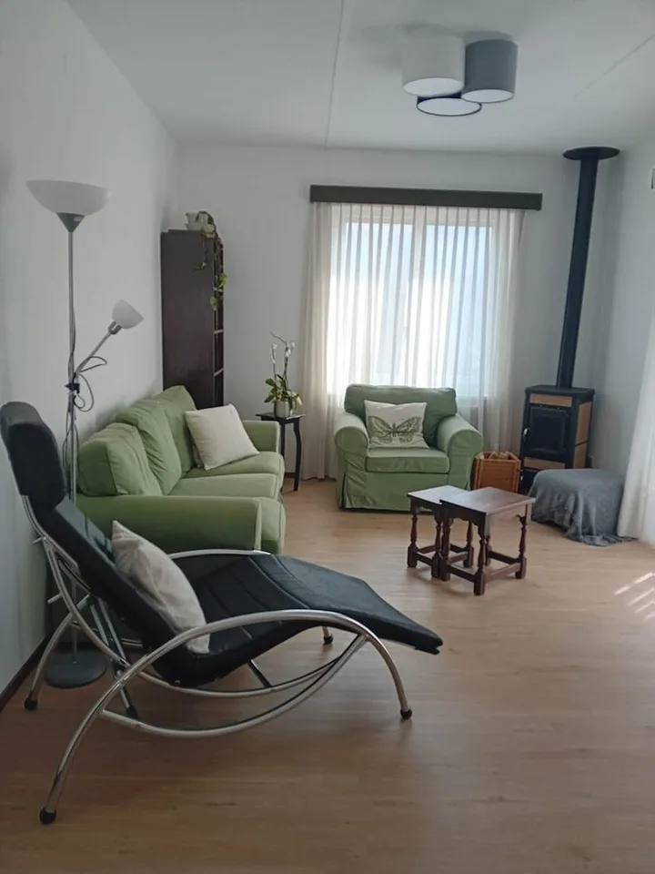 TAVERNE I MAISON UNIFAMILIALE AVEC JARDIN ENTRETENU DANS UN QUARTIER CALME