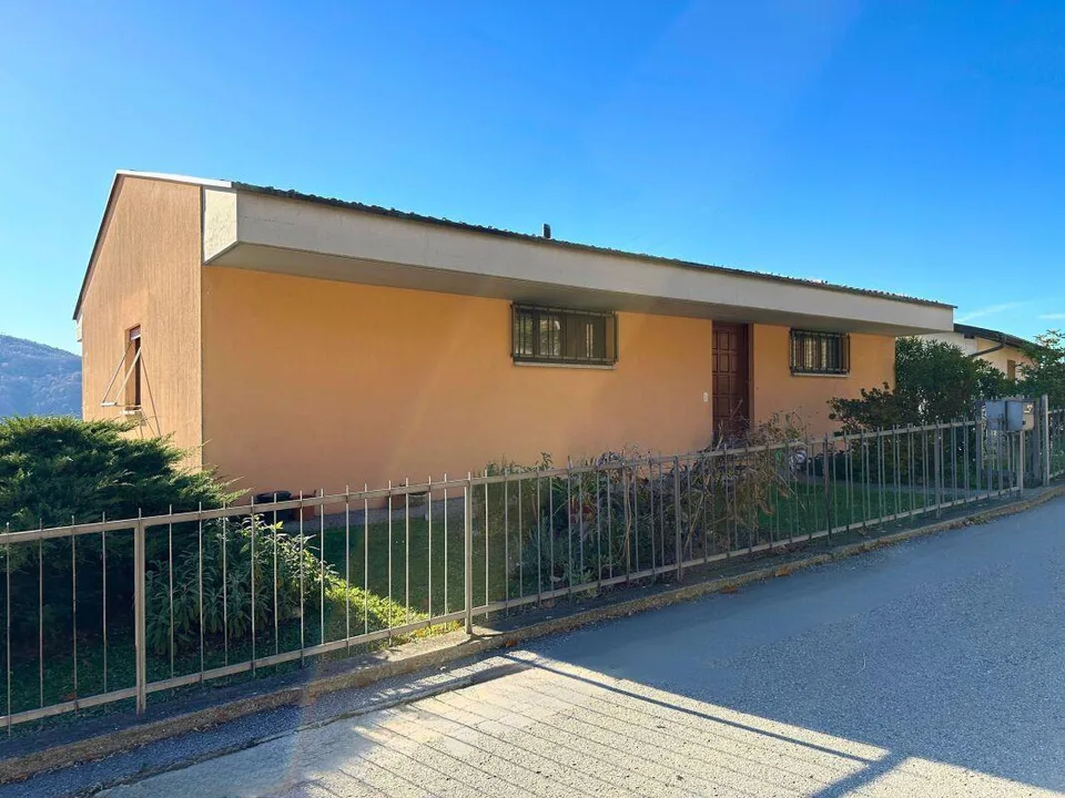 Einfamilienhaus mit Garten und freier Aussicht – Foto 17 von 17