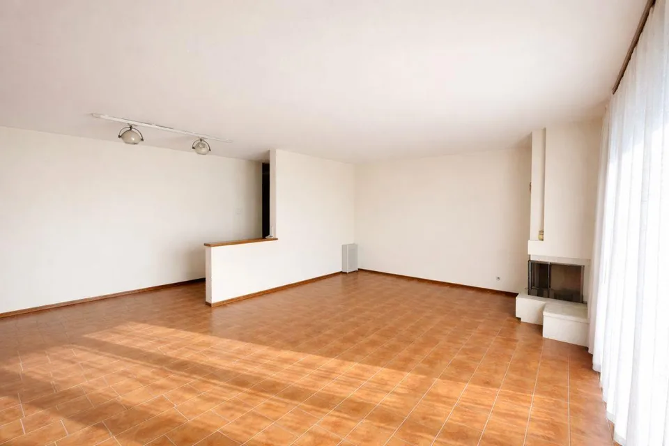 Einfamilienhaus mit Garten und freier Aussicht – Foto 7 von 17