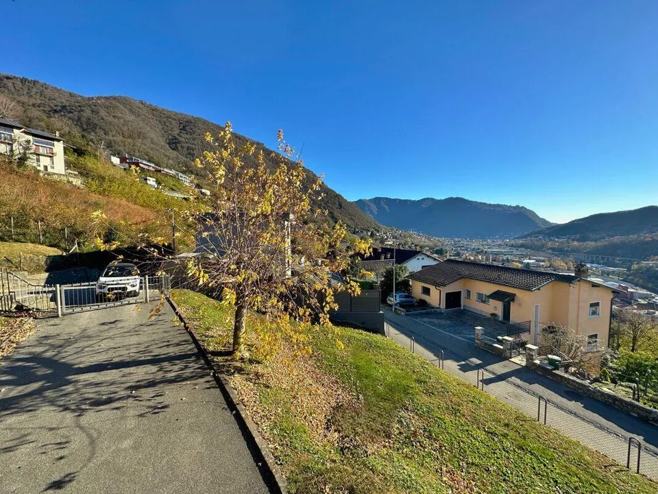Einfamilienhaus mit Garten und freier Aussicht – Foto 6 von 17