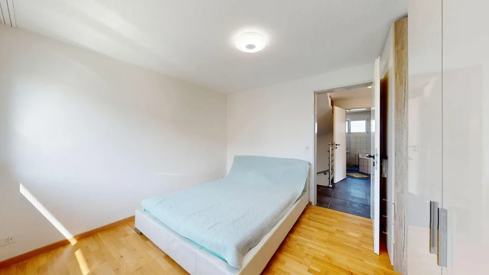 8 Zimmer Einfamilienhaus mit Einliegerwohnung – Foto 15 von 30