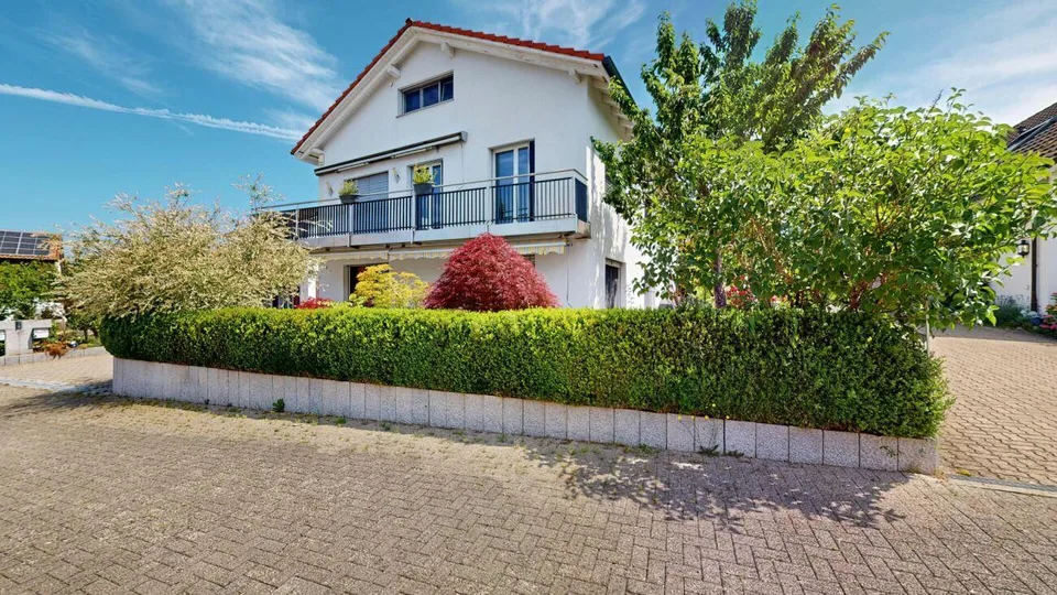 8 Zimmer Einfamilienhaus mit Einliegerwohnung