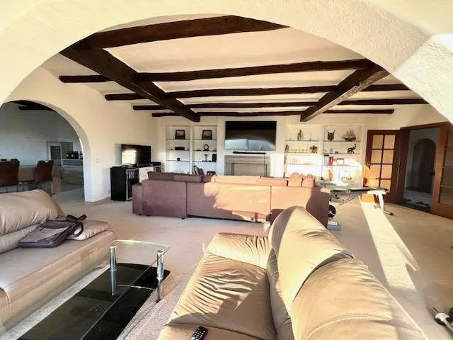Schöne 7,5-Zimmer-Villa mit Seeblick im Grünen – Foto 13 von 13