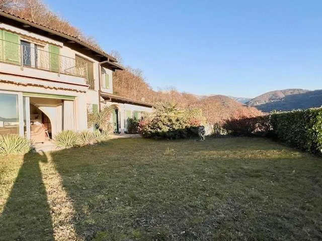 Schöne 7,5-Zimmer-Villa mit Seeblick im Grünen – Foto 12 von 13