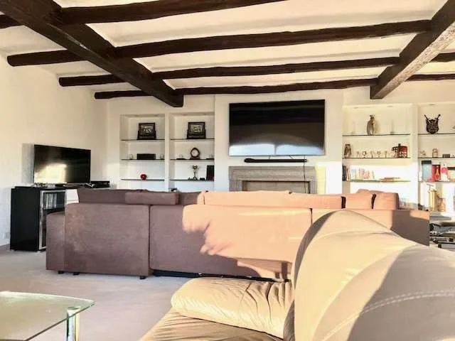 Schöne 7,5-Zimmer-Villa mit Seeblick im Grünen – Foto 6 von 13