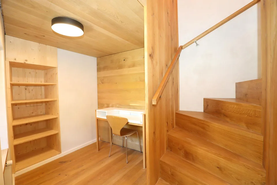 Attraktive, komplett renovierte 2.5-Zimmer-Maisonette-Wohnung – Foto 15 von 24