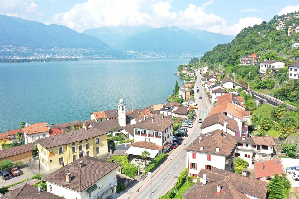 Attraktive, komplett renovierte 2.5-Zimmer-Maisonette-Wohnung