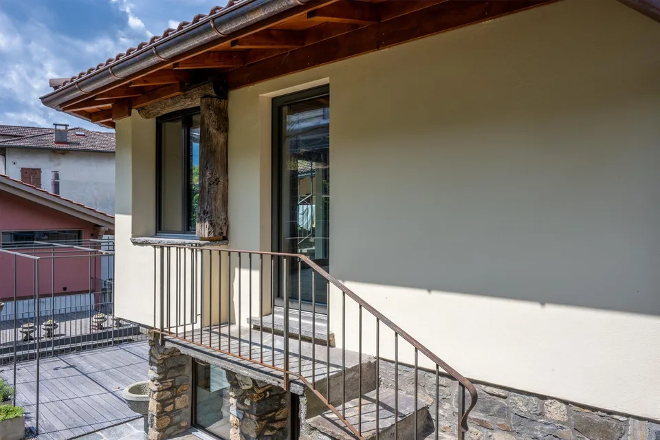 Attraktive, komplett renovierte 2.5-Zimmer-Maisonette-Wohnung – Foto 16 von 24