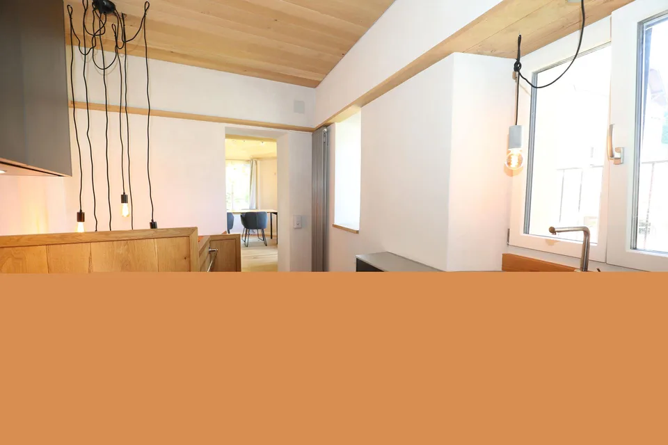 Attraktive, komplett renovierte 2.5-Zimmer-Maisonette-Wohnung – Foto 7 von 24