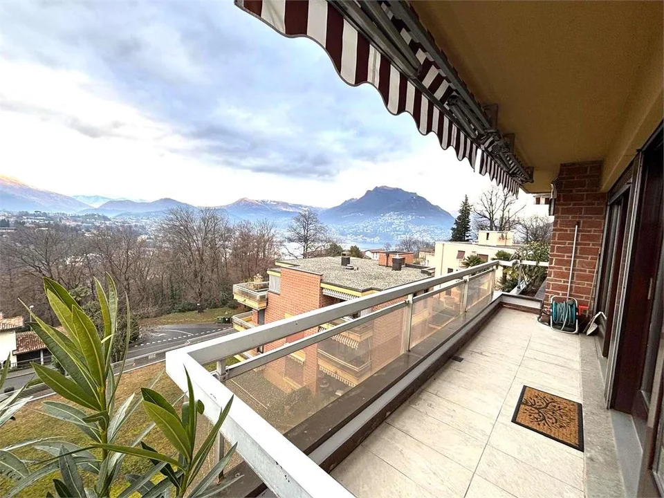 Geräumiges 4,5-Zimmer-Dachgeschoß mit Seeblick – Foto 7 von 13