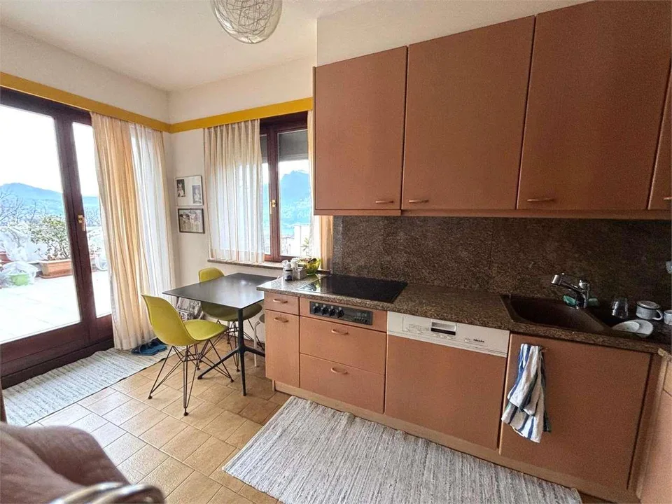 Geräumiges Dachgeschoß-Wohnung 4,5 Zimmer mit Seeblick