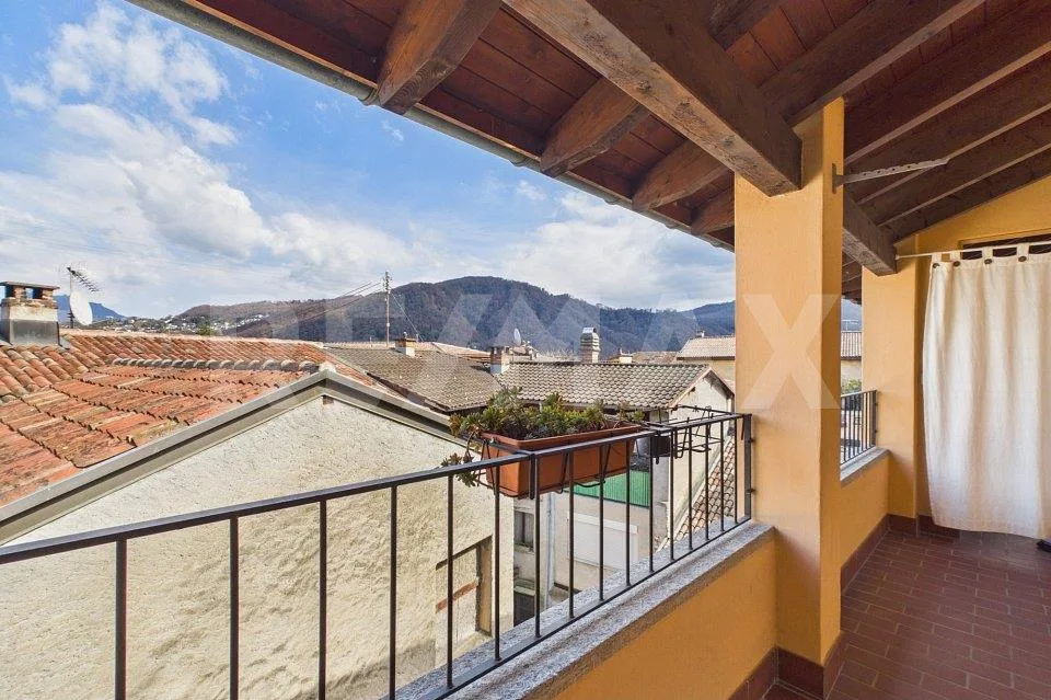 Appartamento a Caslano di 3 ½ locali a 50 metri dal lago di Lugano