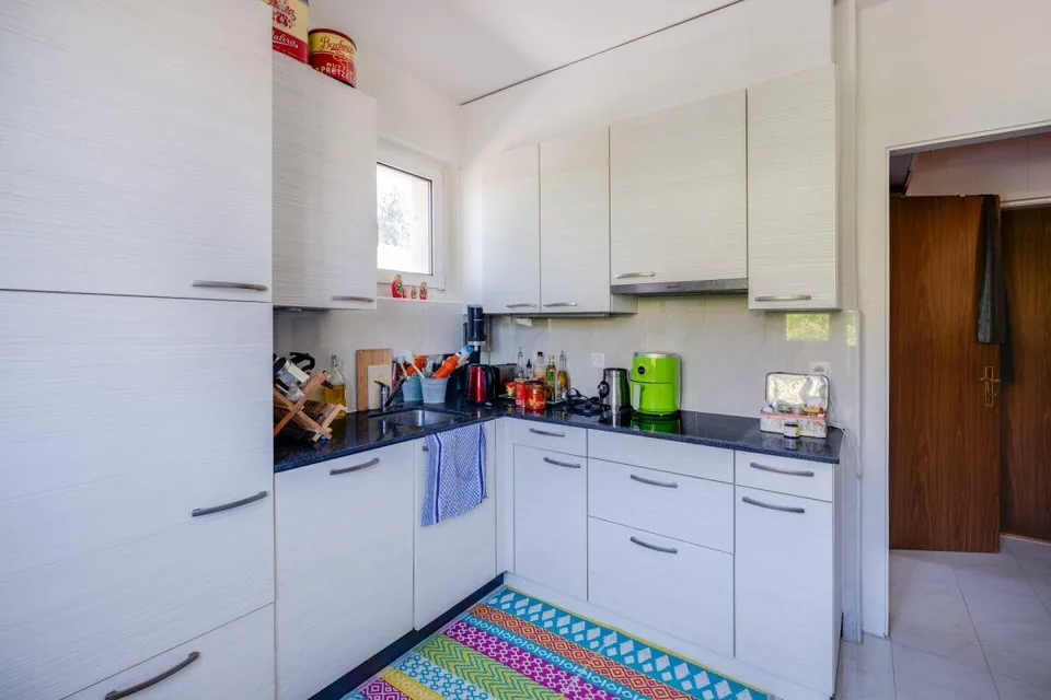 Zweifamilienhaus / Generationenhaus mit grosser Mansarde im Lindenquartier – Foto 10 von 14