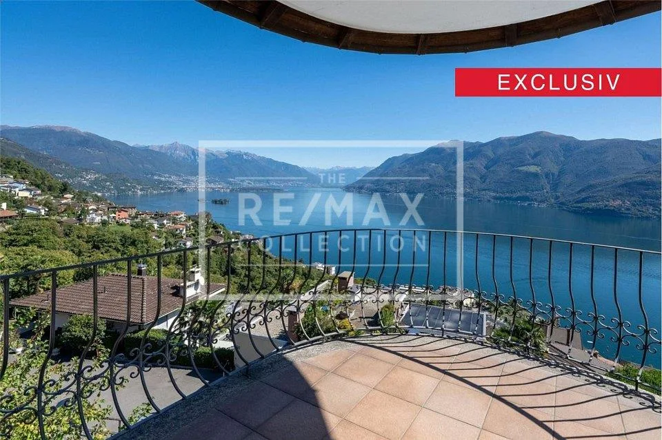 Villa con vista lago imprendibile