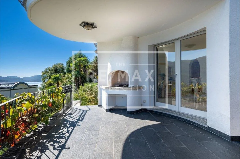 Villa con vista lago imprendibile – Foto 8 von 13