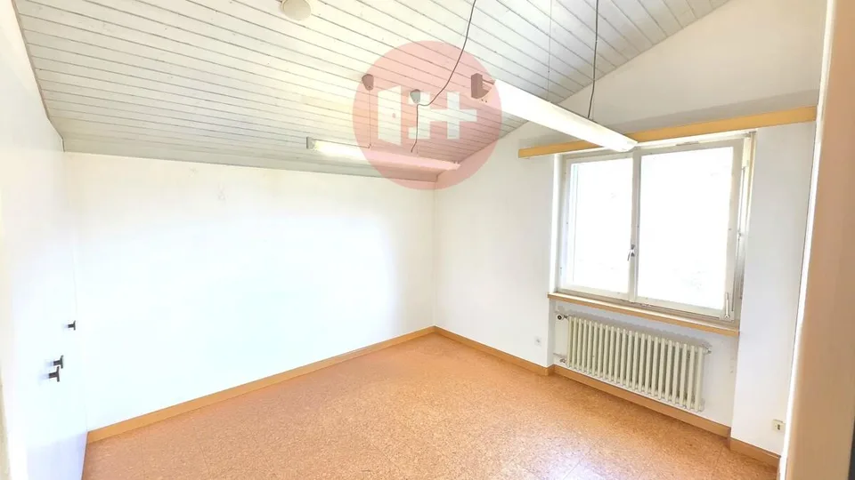 PARADIES FÜR DIE FAMILIE AN PRIVILEGIERTER LAGE!