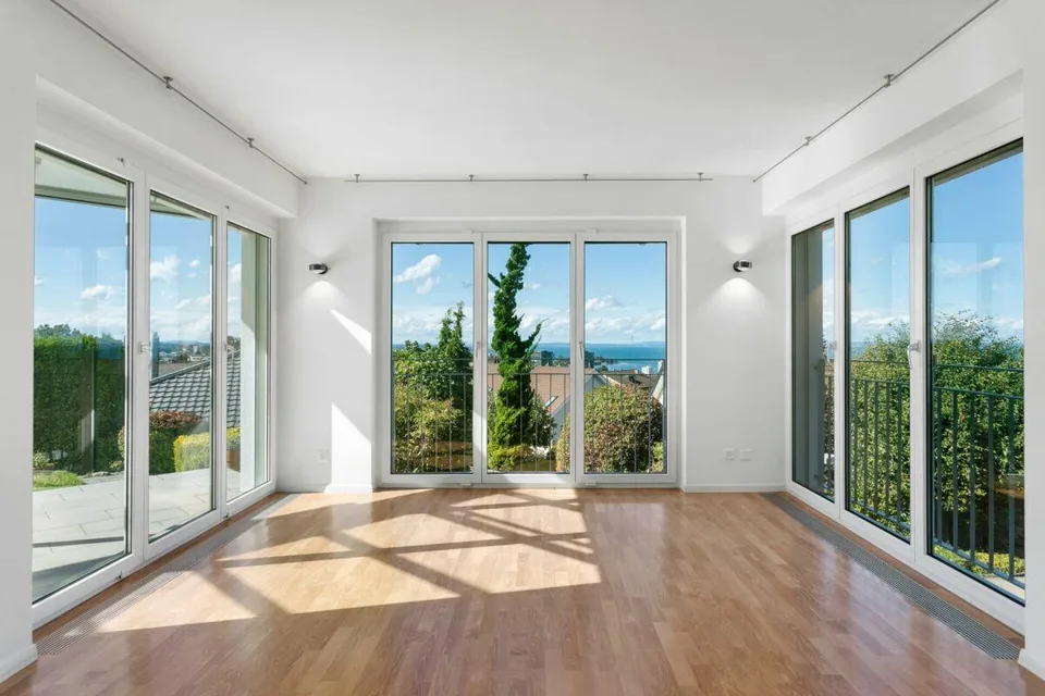 Exklusive Villa mit Panoramaseesicht und privatem Aussenpool – Foto 10 von 28