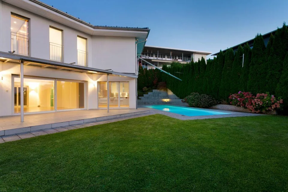 Exklusive Villa mit Panoramaseesicht und privatem Aussenpool – Foto 17 von 28