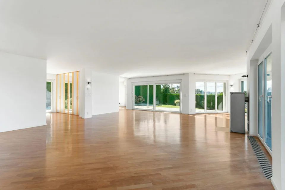 Exklusive Villa mit Panoramaseesicht und privatem Aussenpool – Foto 8 von 28