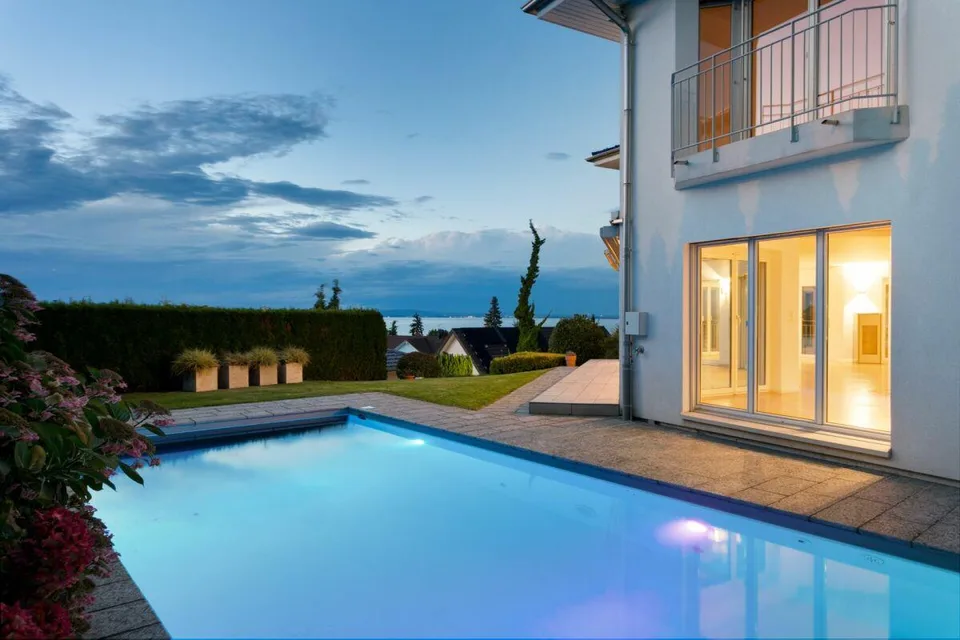 Exklusive Villa mit Panoramaseesicht und privatem Aussenpool – Foto 18 von 28