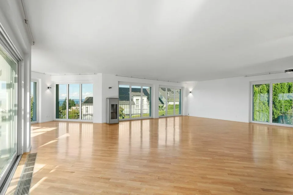 Exklusive Villa mit Panoramaseesicht und privatem Aussenpool – Foto 12 von 28