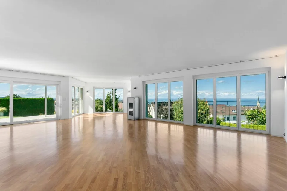 Exklusive Villa mit Panoramaseesicht und privatem Aussenpool – Foto 9 von 28