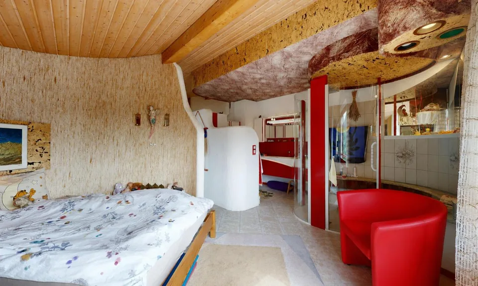 Appartamento con concetto di spazio aperto, serra e carattere speciale – foto 9 di 20
