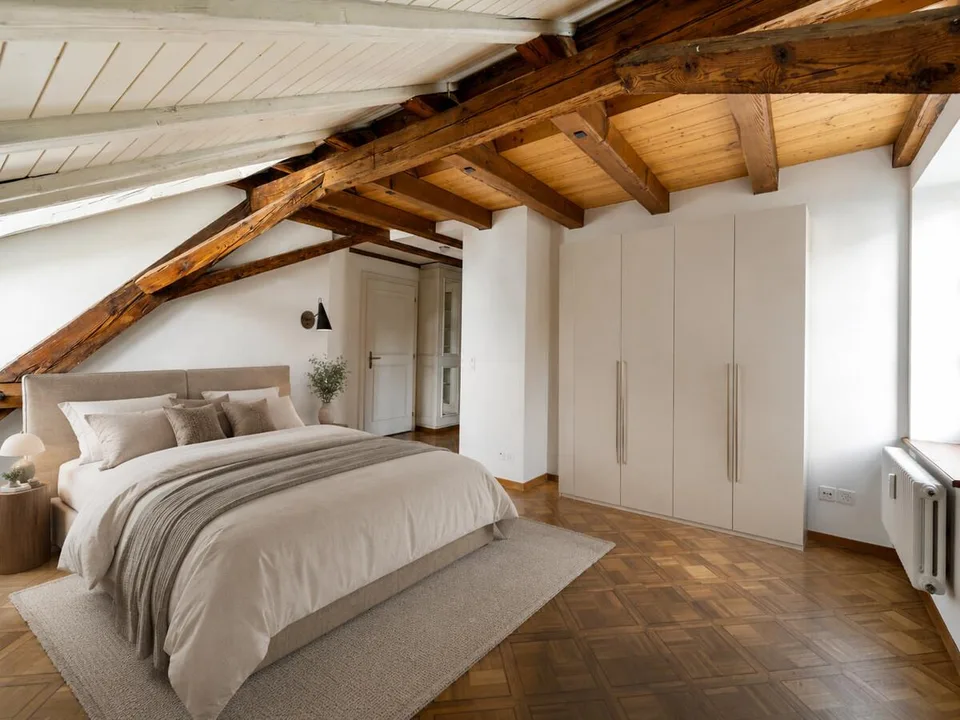 Zürich: historische Wohnung mit Galerie und Cheminée
