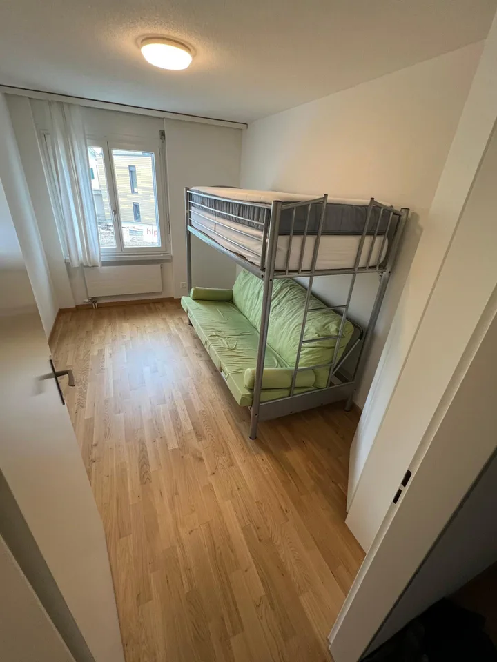3.5 Zimmerwohnung an bevorzugter Lage in Bassersdorf