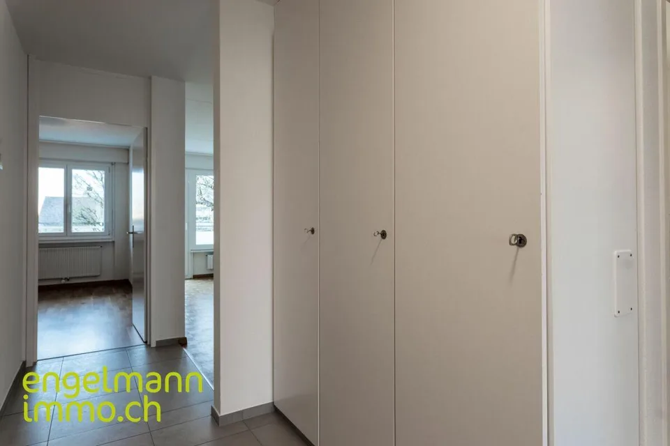 3 Zimmerwohnung mit Balkon / Appartement de 3 pièces avec balcon – foto 8 di 12