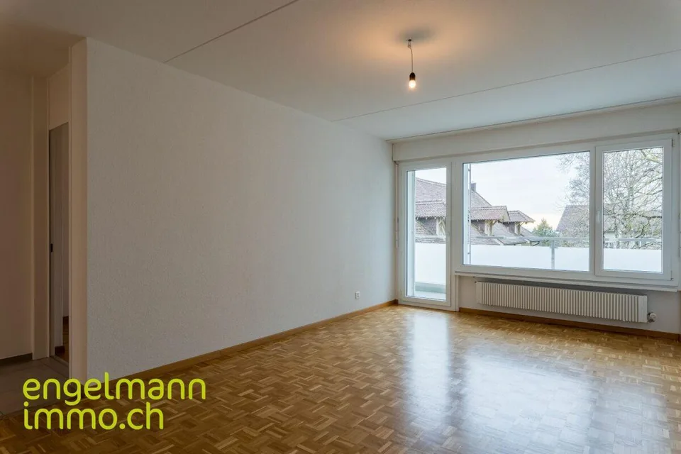 3 Zimmerwohnung mit Balkon / Appartement de 3 pièces avec balcon