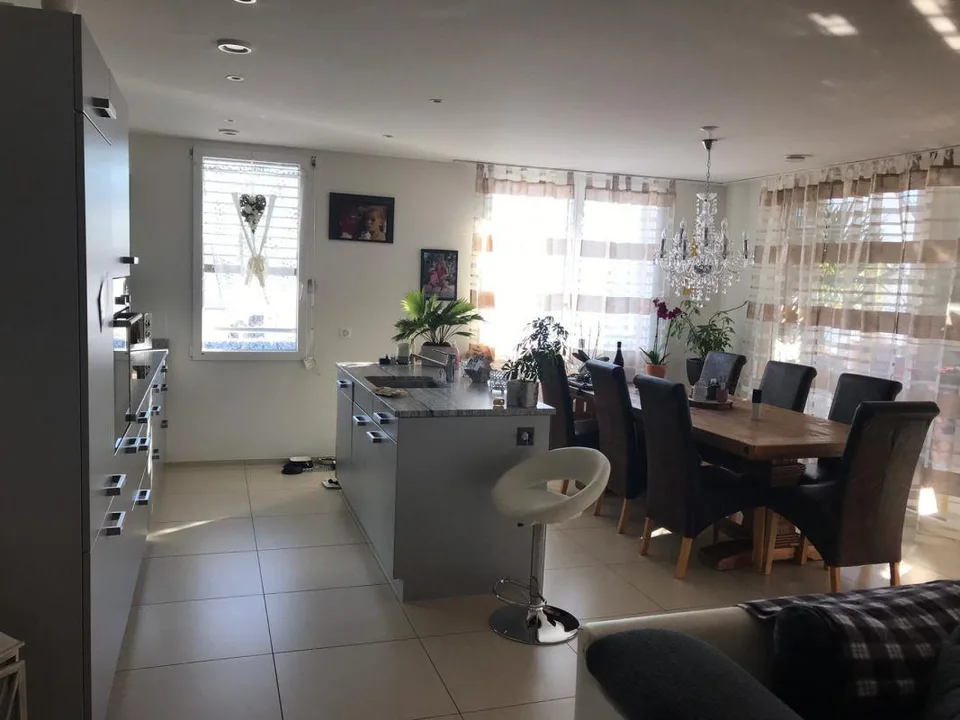 Attractive 4.5 room apartment on the 1st floor
