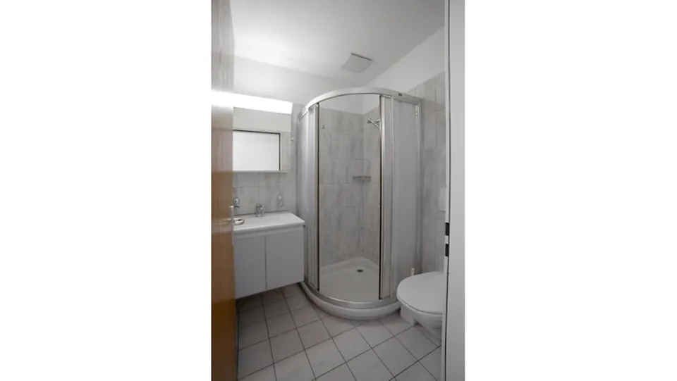 3½ ZI-WOHNUNG IN OBERRIEDEN (ZH), MÖBLIERT