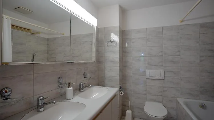 3½ ZI-WOHNUNG IN OBERRIEDEN (ZH), MÖBLIERT