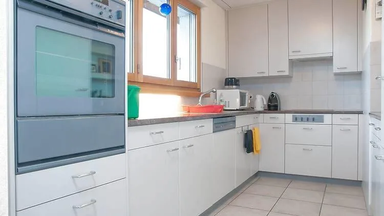 3½ ZI-WOHNUNG IN OBERRIEDEN (ZH), MÖBLIERT