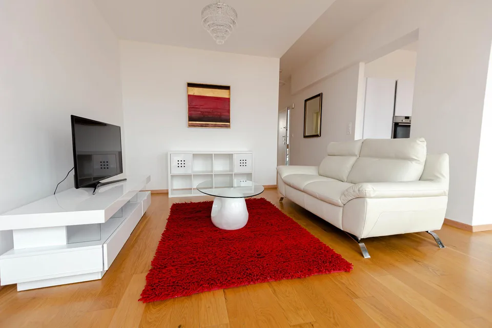 Luxuriöse möblierte 2.5-Zimmer-Wohnung mit Service im Zentrum von Biel