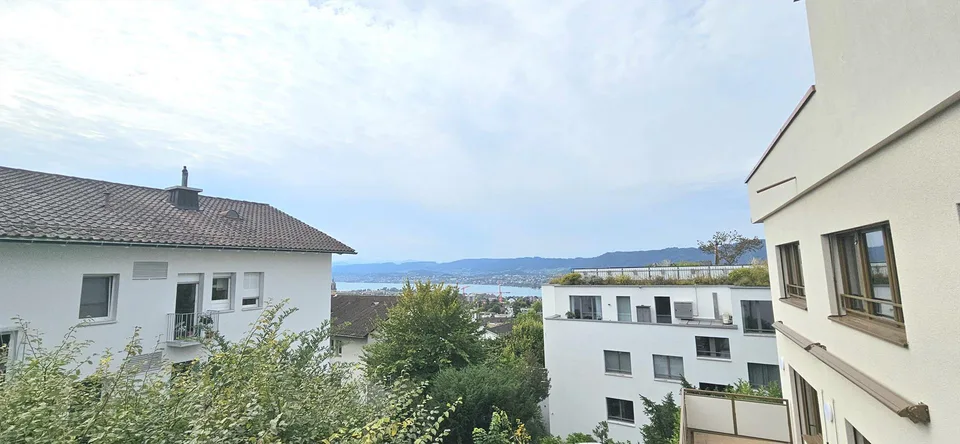 Horizon Lake View  - 2.5 Zimmerwohnung an Toplage in Zürich