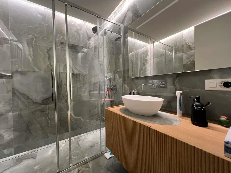 Ref.2488 Loreto 3.5 pièces rénové et meublé – photo 10 sur 13